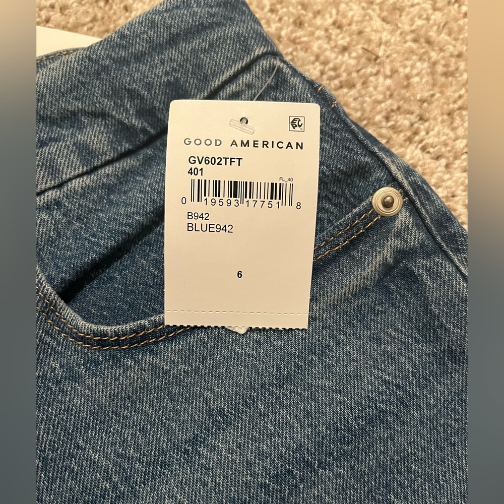 Brand New Good American Jeans Size 6!